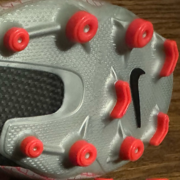 Nike JR Mercurial Vapor XII 12 Academy CR7 MG Ronaldo Red AJ3089 Soccer Cleats - Picture 4 of 7